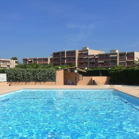 Bormes-les-mimosas, 1 Piece, 4 Personnes - Fr-1-713-107 *