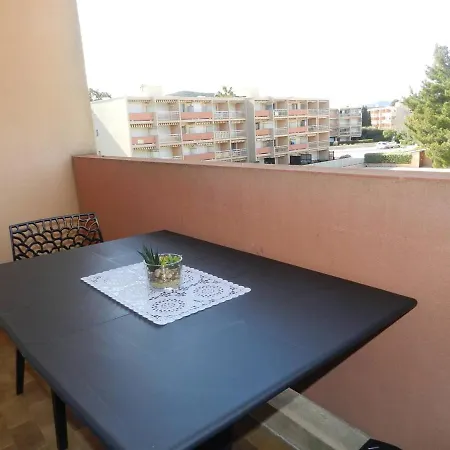 Appartamento Bormes-les-mimosas, 1 Piece, 4 Personnes - Fr-1-713-107 Bormes-les-Mimosas